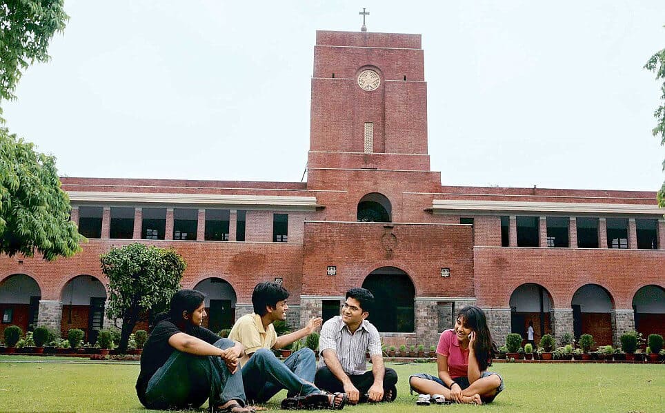 DU Announces Spot Round One for 2024 Admissions